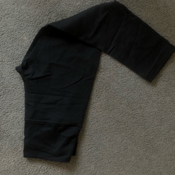 Pants - 90 Degree crop leggings
